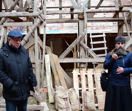 Анатолий Николаевич с иереем Георгием Сенниковым